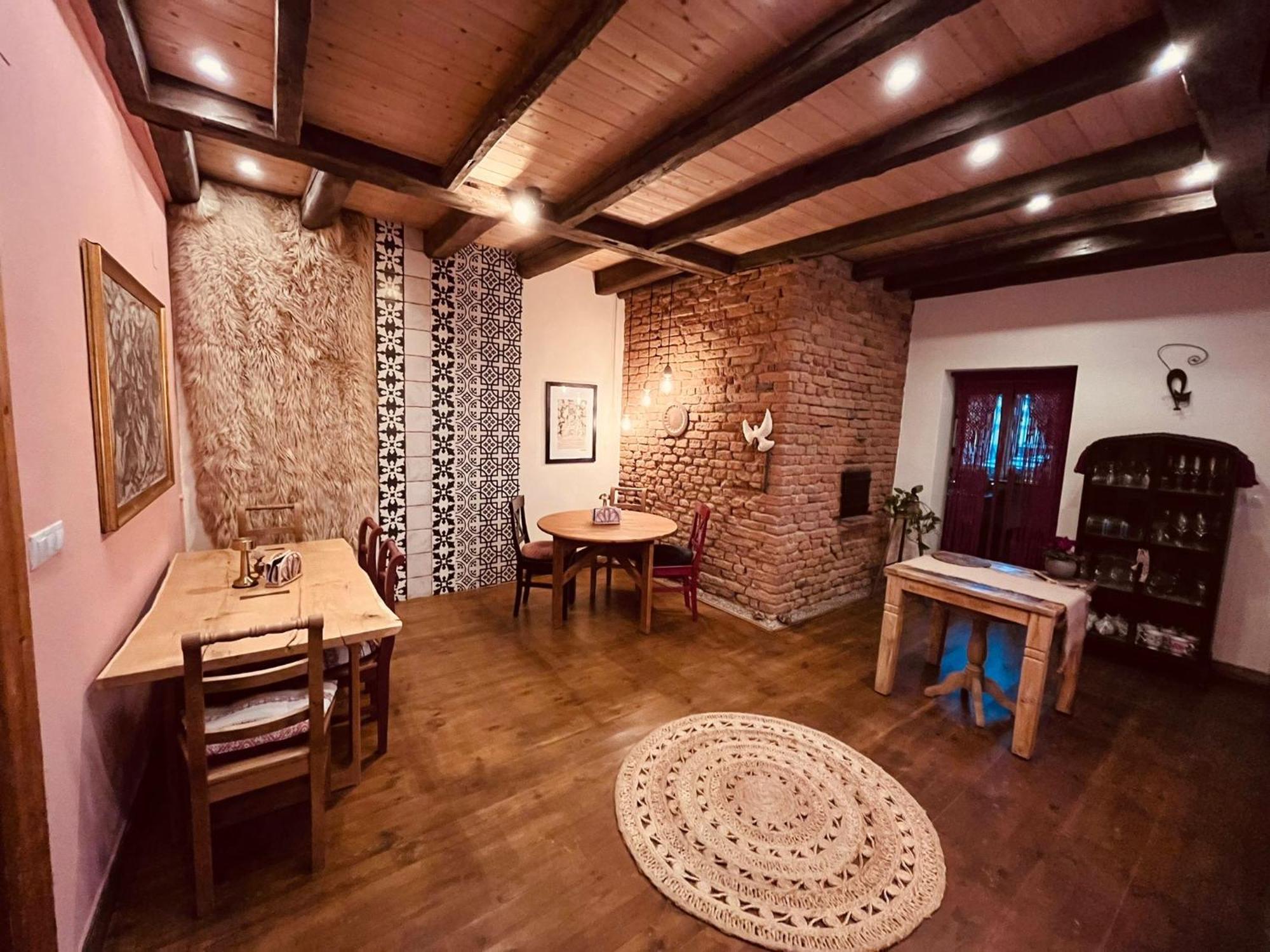 Pensiunea Agora Guest house